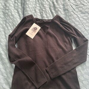 Cyrus Dark Brown V-Neck Sweater